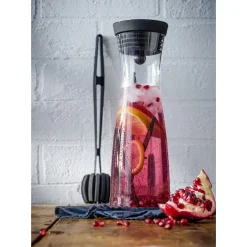 WMF Basic Wasserkaraffe mit Reinigungsbürste| Karaffen & Dekanter