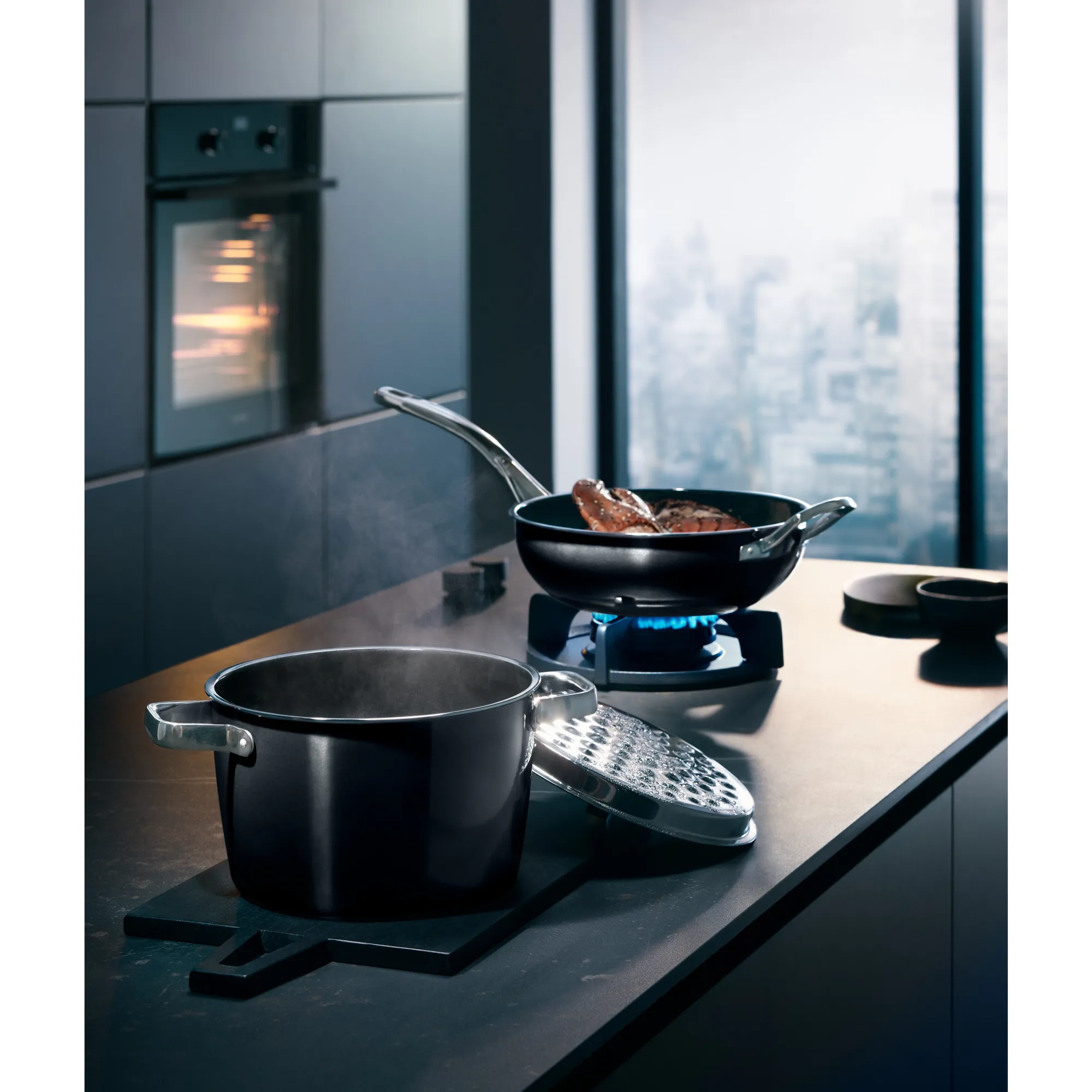 WMF Fusiontec Aromatic Bratentopf mit Deckel, 22 cm, Black| Bratentöpfe
