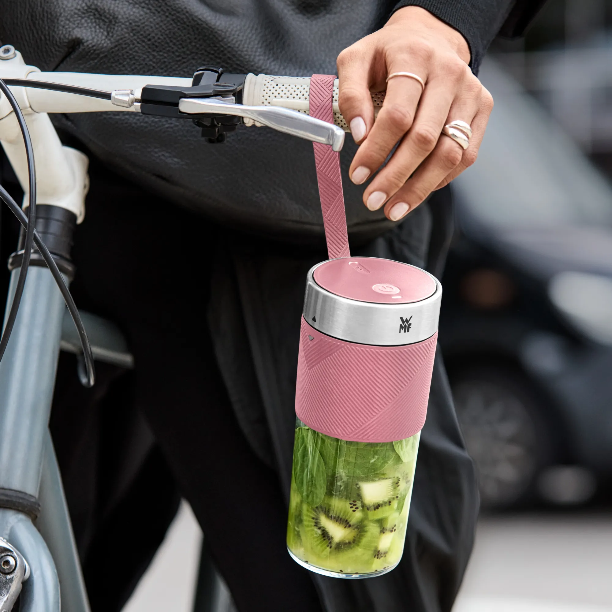 WMF KÜCHENminis Mix on the go, Pink| Mixer