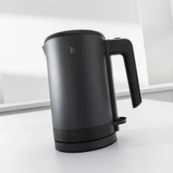 WMF KÜCHENminis Wasserkocher, 0,8 l, Deep Black| Wasserkocher